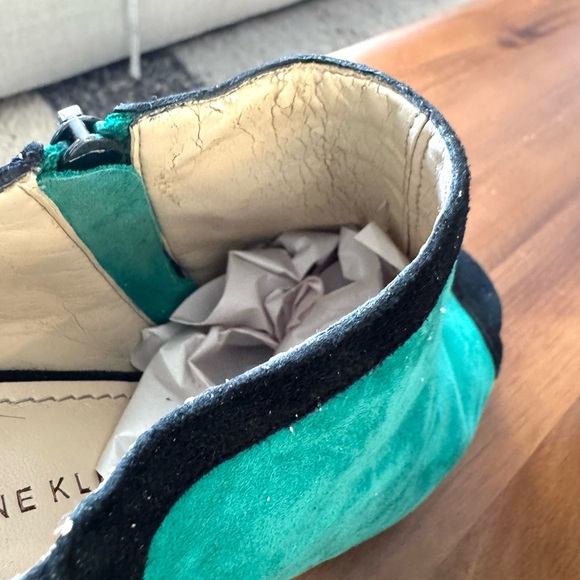 Anne Klein Akyamila Green and Blue Colorblock Heels - Picture 9 of 12